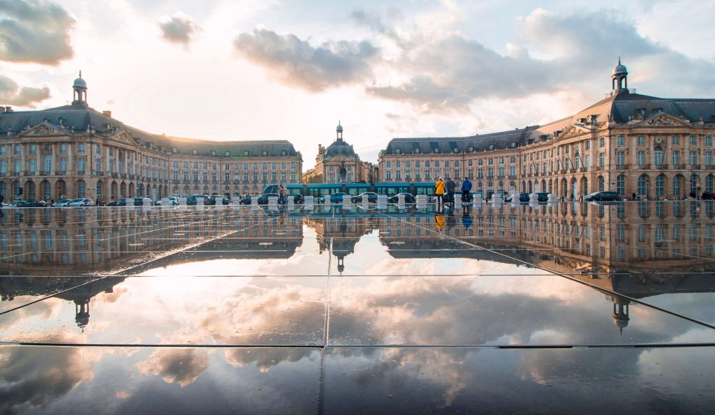 Place de la Bourse Bordeaux_Venir à l'ISFEC François d'Assise